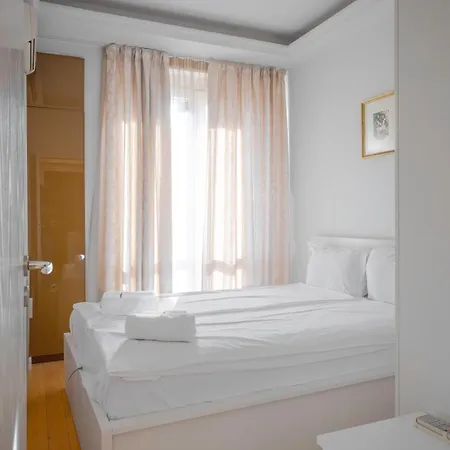 Central Luxurious 2 Bd Flat Near Ndk Sofia Exterior photo