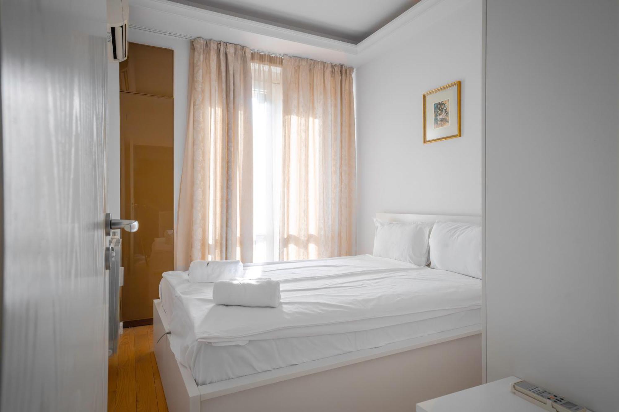 Apartament Luxurious 2 Bd Flat Near Ndk Sofia